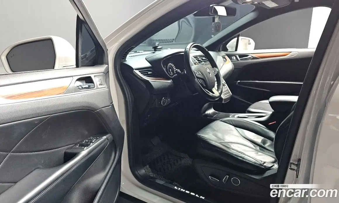 Lincoln MKC 2019 2.0 автомат (гидро), фото 13 Lincoln MKC 2019 2.0 автомат (гидро), фото 13