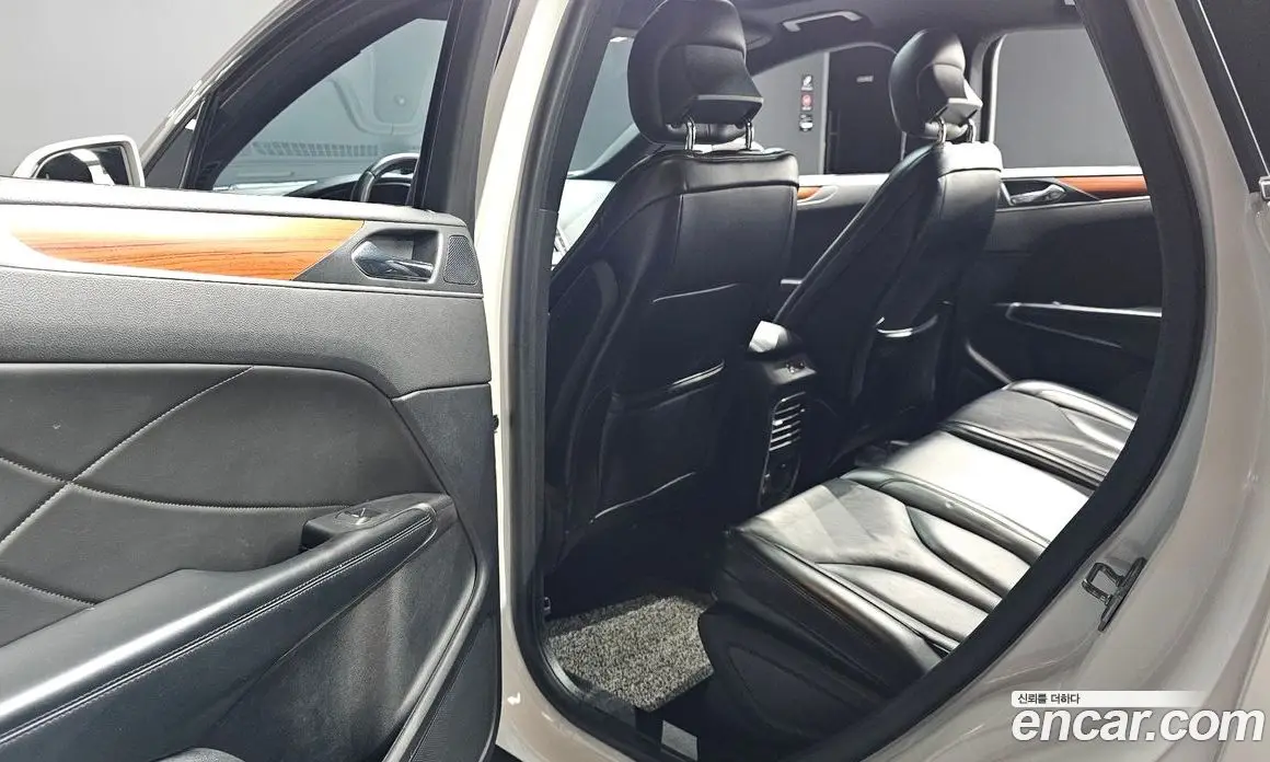 Lincoln MKC 2019 2.0 автомат (гидро), фото 16 Lincoln MKC 2019 2.0 автомат (гидро), фото 16