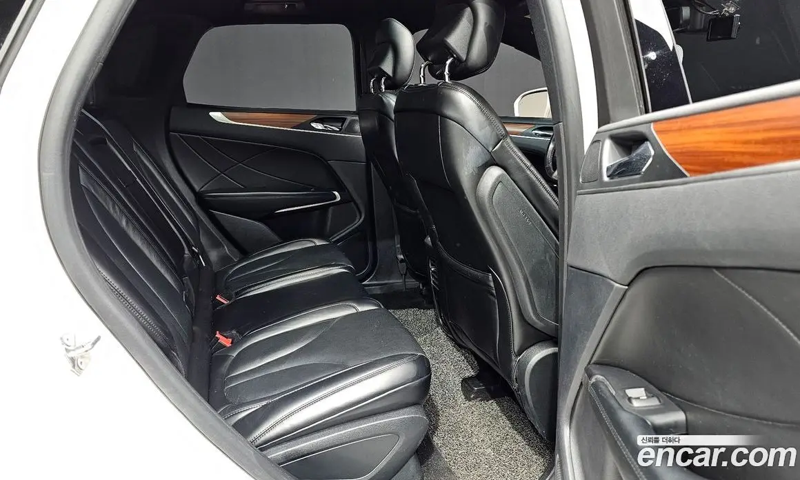 Lincoln MKC 2019 2.0 автомат (гидро), фото 17 Lincoln MKC 2019 2.0 автомат (гидро), фото 17