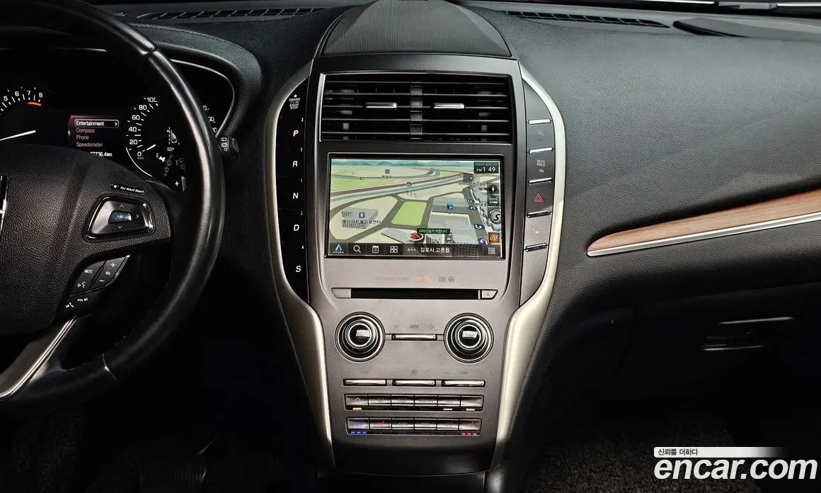 Lincoln MKC 2019 2.0 автомат (гидро), фото 20 Lincoln MKC 2019 2.0 автомат (гидро), фото 20