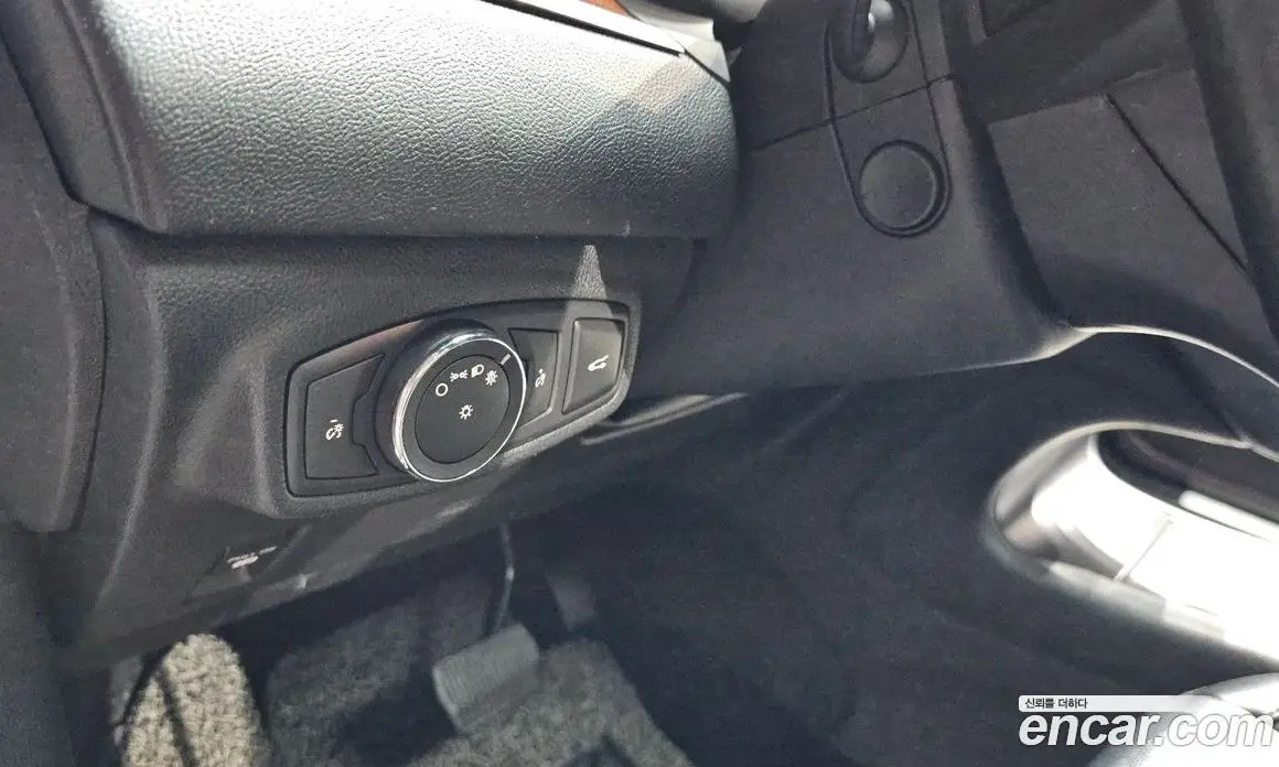 Lincoln MKC 2019 2.0 автомат (гидро), фото 28 Lincoln MKC 2019 2.0 автомат (гидро), фото 28