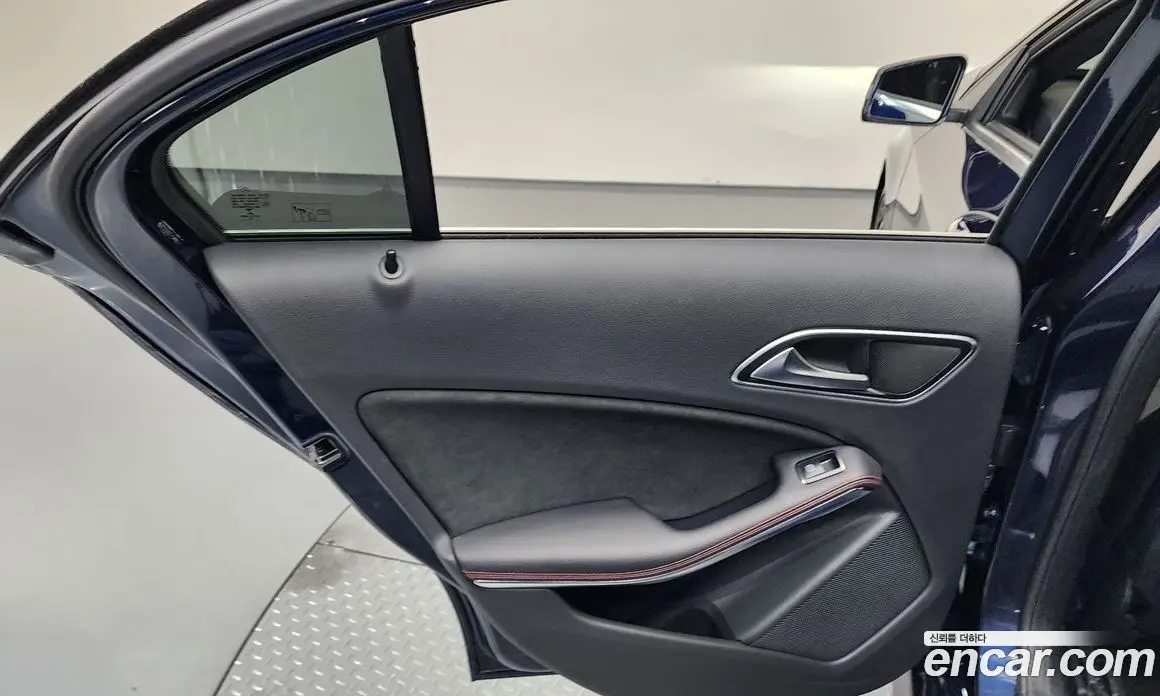 Mercedes-Benz A-Class 2018 1.6 автомат (гидро), фото 15