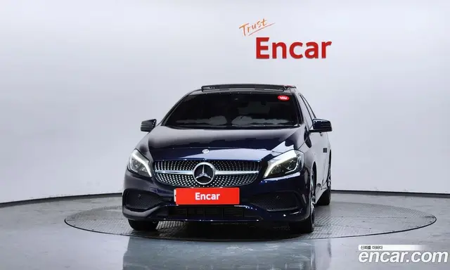 Mercedes-Benz A-Class 2018 1.6 автомат (гидро), миниатюра 3