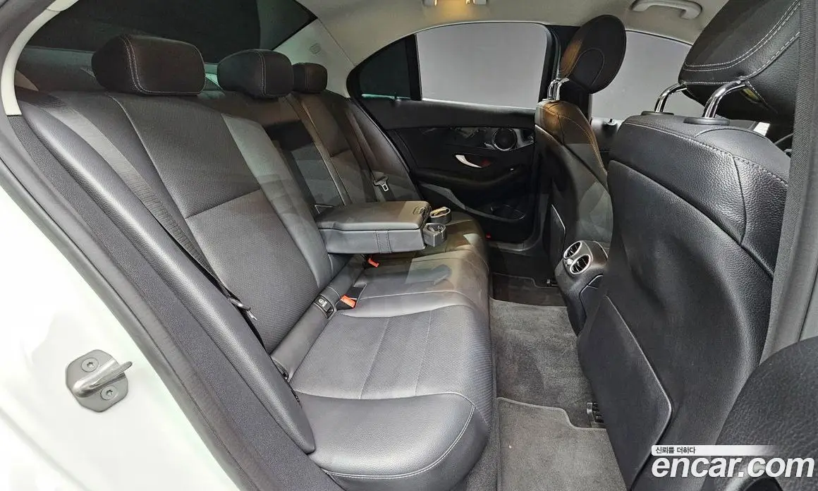 Mercedes-Benz C-Class 2019 2.0 автомат (гидро), фото 19 Mercedes-Benz C-Class 2019 2.0 автомат (гидро), фото 19