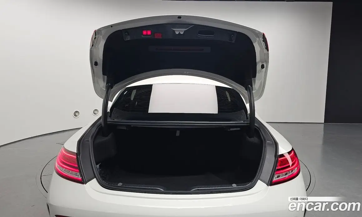 Mercedes-Benz C-Class 2021 2.0 автомат (гидро), фото 20
