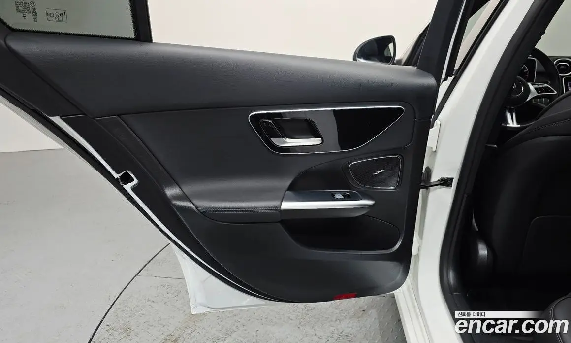 Mercedes-Benz C-Class 2023 2.0 автомат (гидро), фото 15 Mercedes-Benz C-Class 2023 2.0 автомат (гидро), фото 15