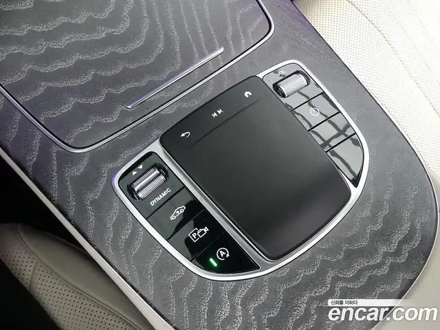 Mercedes-Benz CLS-Class 2021 3.0 автомат (гидро), миниатюра 12