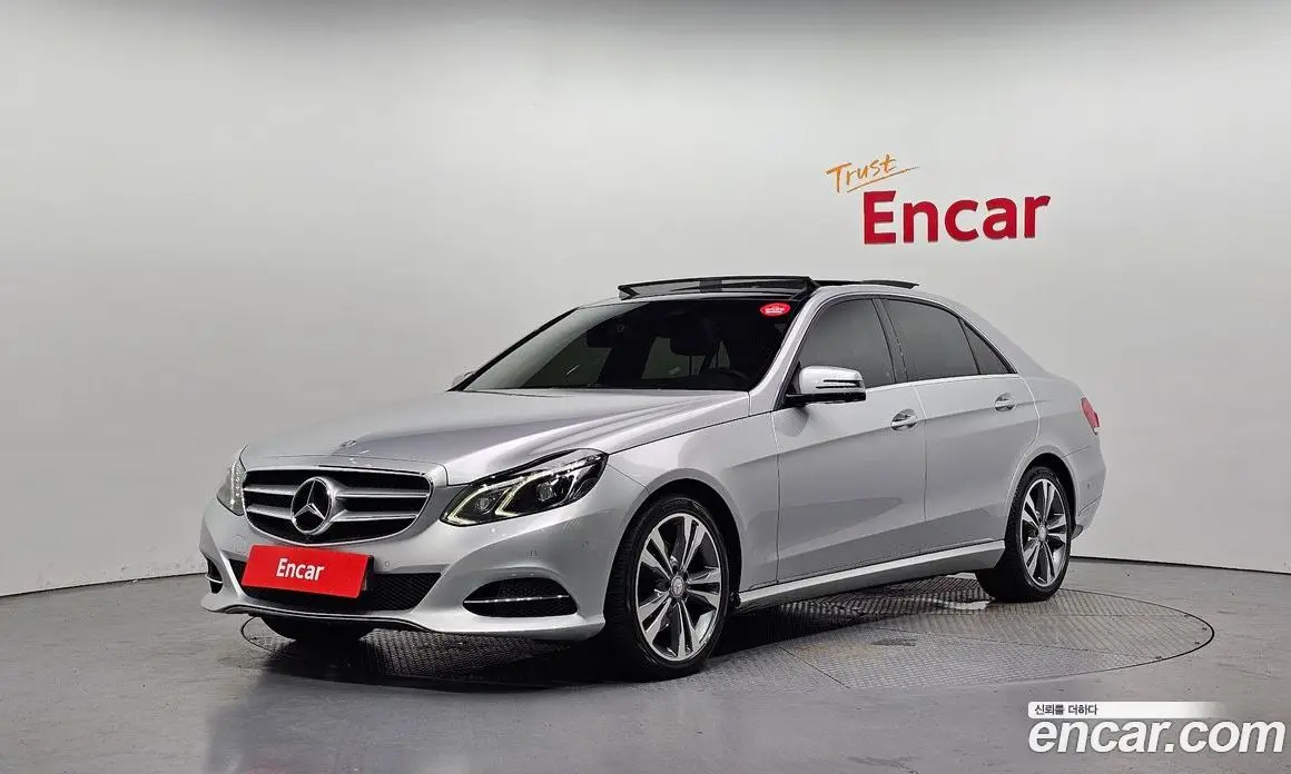 Mercedes-Benz E-Class 2015 3.5 автомат (гидро), фото 1 Mercedes-Benz E-Class 2015 3.5 автомат (гидро), фото 1