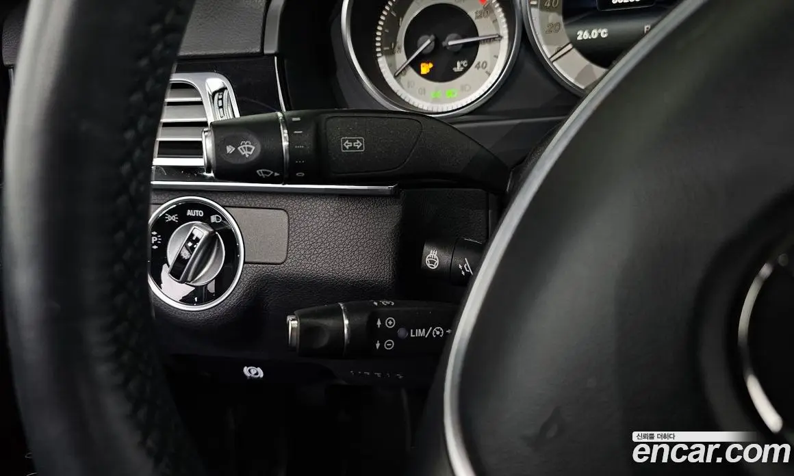 Mercedes-Benz E-Class 2015 3.5 автомат (гидро), фото 16 Mercedes-Benz E-Class 2015 3.5 автомат (гидро), фото 16
