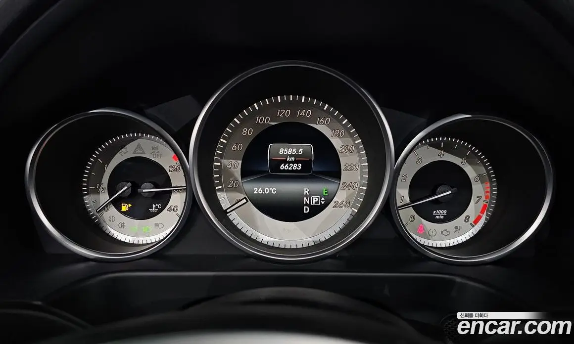 Mercedes-Benz E-Class 2015 3.5 автомат (гидро), фото 8 Mercedes-Benz E-Class 2015 3.5 автомат (гидро), фото 8