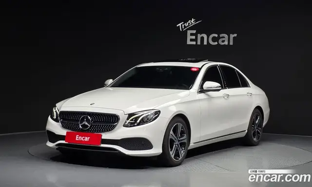 Mercedes-Benz E-Class 2017 2.0 автомат (гидро), миниатюра 1 Mercedes-Benz E-Class 2017 2.0 автомат (гидро), миниатюра 1