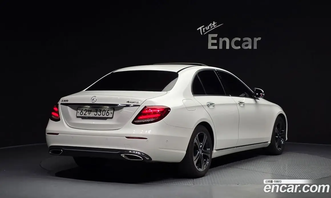 Mercedes-Benz E-Class 2017 2.0 автомат (гидро), фото 2 Mercedes-Benz E-Class 2017 2.0 автомат (гидро), фото 2