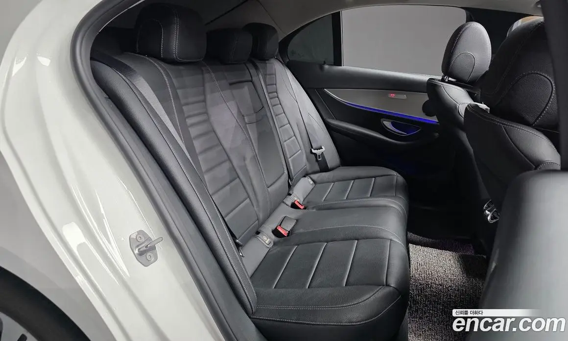 Mercedes-Benz E-Class 2017 2.0 автомат (гидро), фото 12 Mercedes-Benz E-Class 2017 2.0 автомат (гидро), фото 12