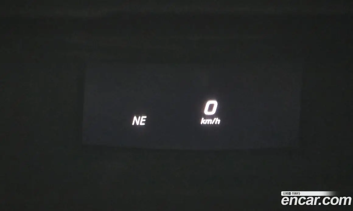 Mercedes-Benz E-Class 2017 2.0 автомат (гидро), фото 18 Mercedes-Benz E-Class 2017 2.0 автомат (гидро), фото 18