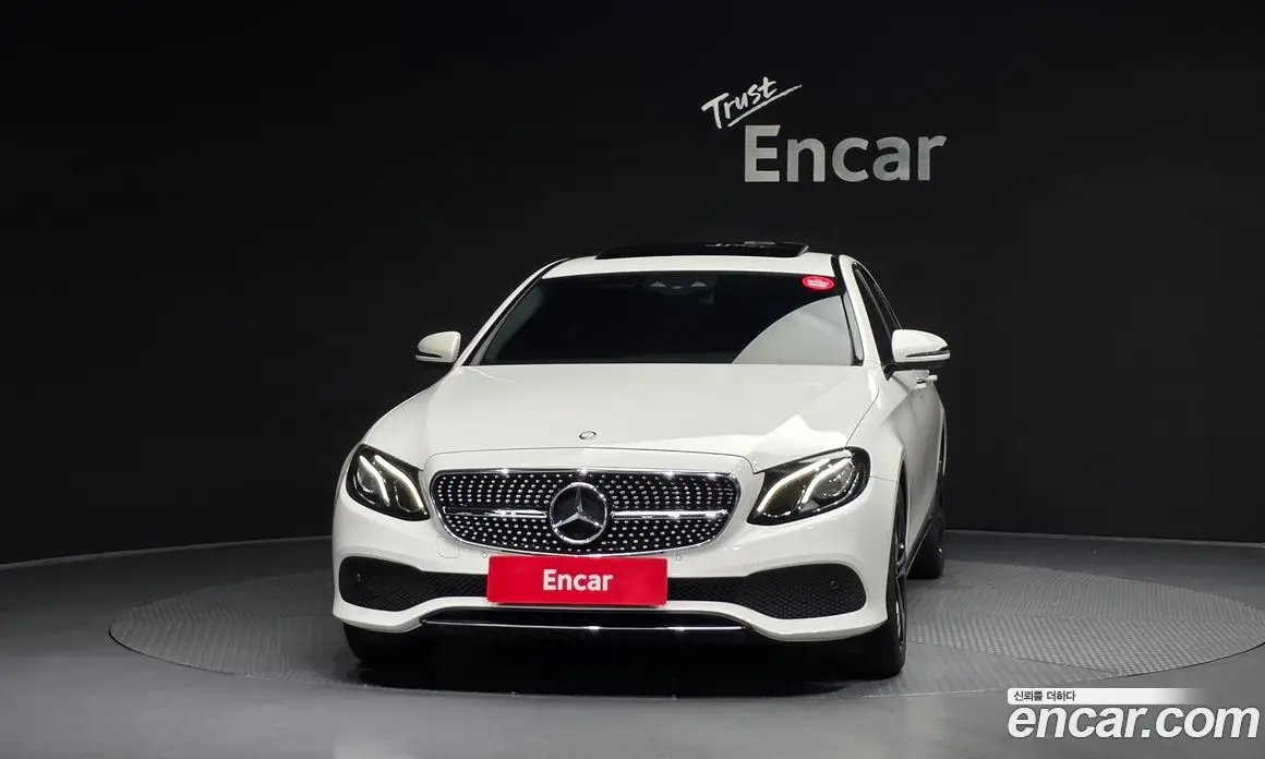 Mercedes-Benz E-Class 2017 2.0 автомат (гидро), фото 3 Mercedes-Benz E-Class 2017 2.0 автомат (гидро), фото 3