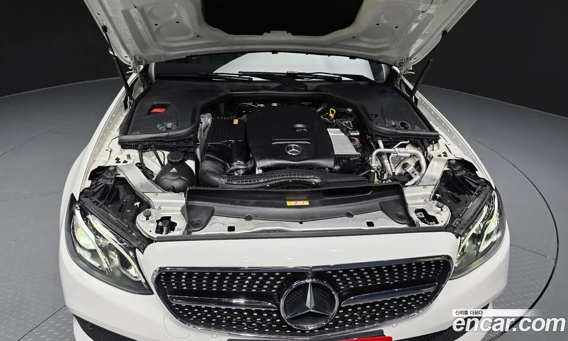 Mercedes-Benz E-Class 2017 2.0 автомат (гидро), фото 6 Mercedes-Benz E-Class 2017 2.0 автомат (гидро), фото 6