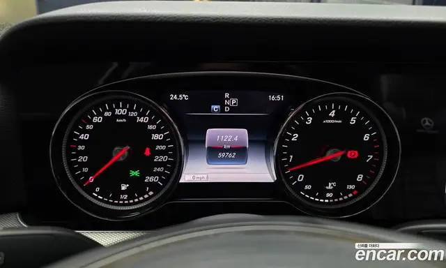 Mercedes-Benz E-Class 2017 2.0 автомат (гидро), миниатюра 8 Mercedes-Benz E-Class 2017 2.0 автомат (гидро), миниатюра 8