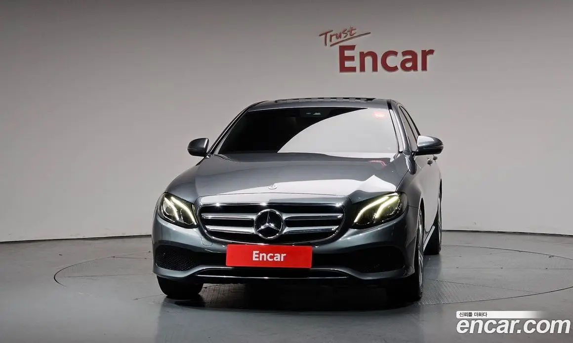 Mercedes-Benz E-Class 2017 2.0 автомат (гидро), фото 3