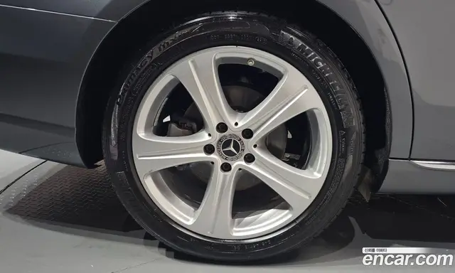 Mercedes-Benz E-Class 2017 2.0 автомат (гидро), миниатюра 7