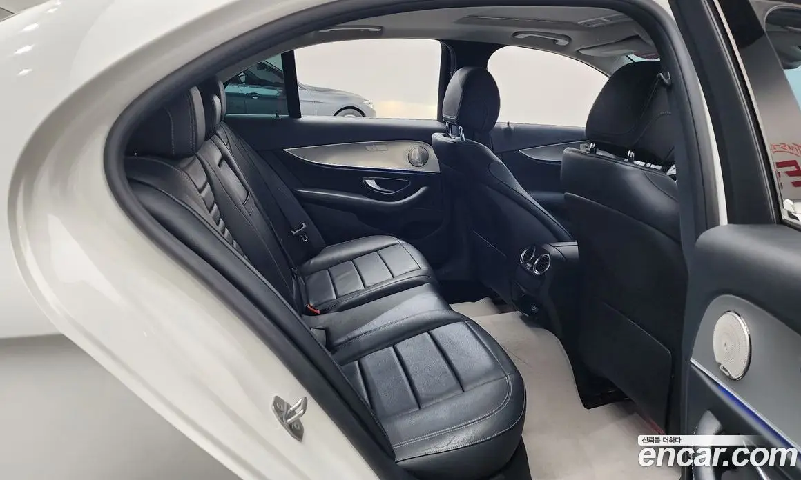 Mercedes-Benz E-Class 2017 2.0 автомат (гидро), фото 11 Mercedes-Benz E-Class 2017 2.0 автомат (гидро), фото 11