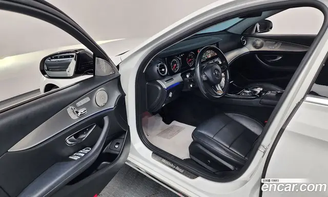 Mercedes-Benz E-Class 2017 2.0 автомат (гидро), миниатюра 10 Mercedes-Benz E-Class 2017 2.0 автомат (гидро), миниатюра 10