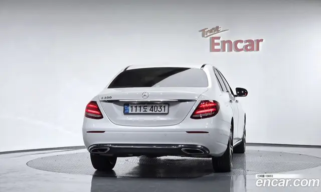 Mercedes-Benz E-Class 2018 2.0 автомат (гидро), миниатюра 3 Mercedes-Benz E-Class 2018 2.0 автомат (гидро), миниатюра 3
