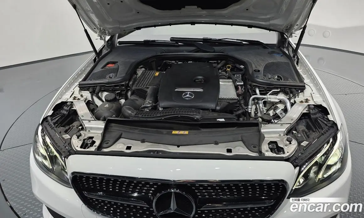Mercedes-Benz E-Class 2018 2.0 автомат (гидро), фото 5 Mercedes-Benz E-Class 2018 2.0 автомат (гидро), фото 5