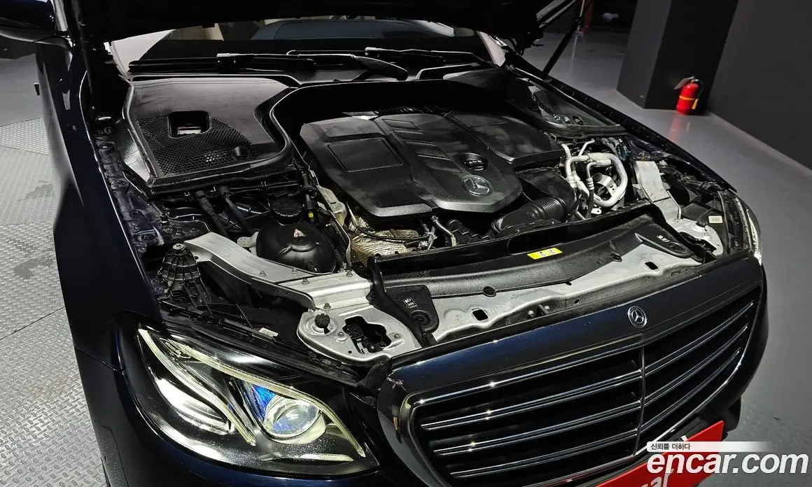 Mercedes-Benz E-Class 2018 1.9 автомат (гидро), фото 6