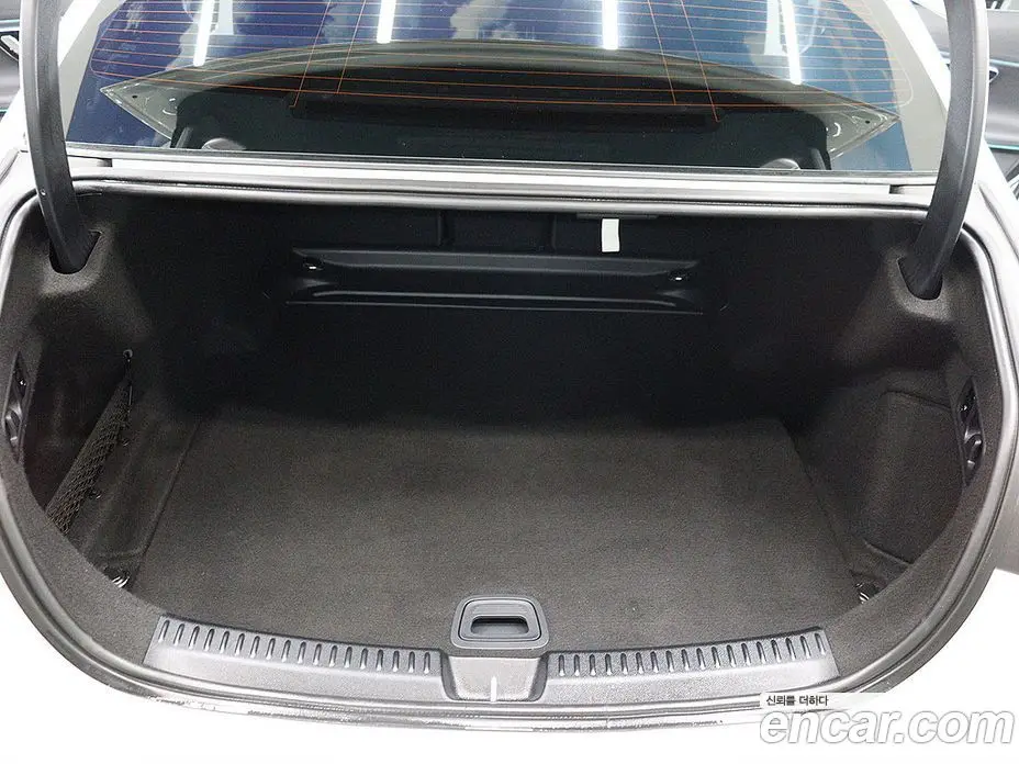 Mercedes-Benz E-Class 2024 2.0 автомат (гидро), фото 15 Mercedes-Benz E-Class 2024 2.0 автомат (гидро), фото 15