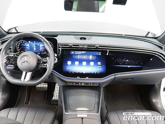 Mercedes-Benz E-Class 2024 2.0 автомат (гидро), миниатюра 8 Mercedes-Benz E-Class 2024 2.0 автомат (гидро), миниатюра 8