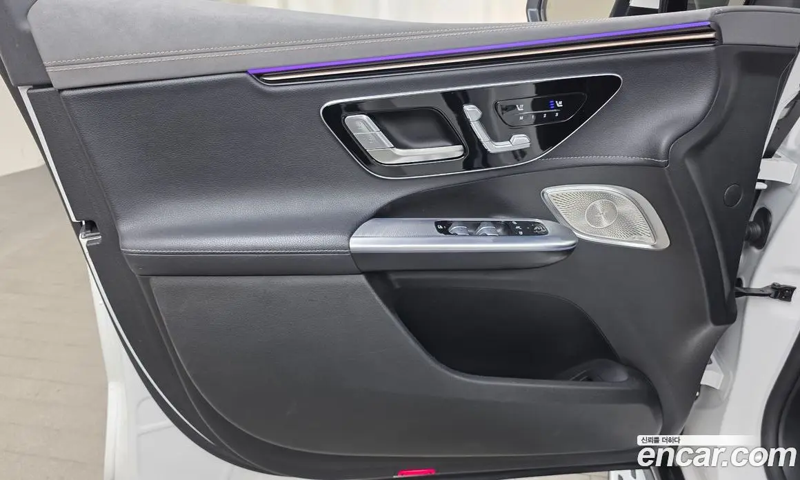 Mercedes-Benz EQE 2023 0.3 автомат (гидро), фото 13