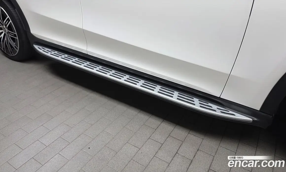 Mercedes-Benz EQE 2023 0.3 автомат (гидро), фото 26