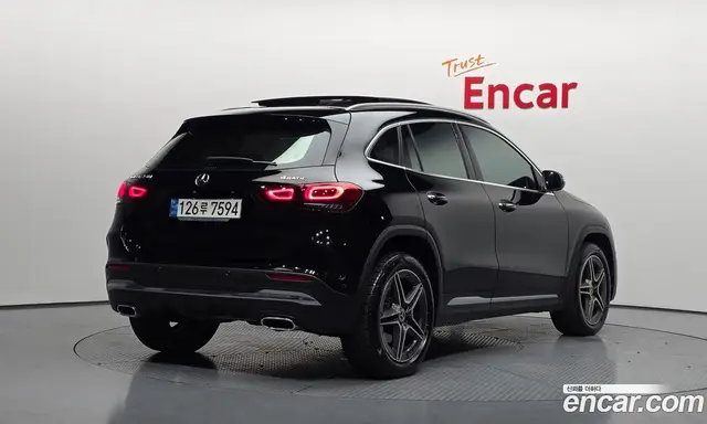 Mercedes-Benz GLA-Class 2020 2.0 автомат (гидро), миниатюра 2 Mercedes-Benz GLA-Class 2020 2.0 автомат (гидро), миниатюра 2