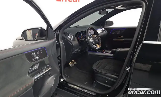 Mercedes-Benz GLA-Class 2020 2.0 автомат (гидро), миниатюра 10 Mercedes-Benz GLA-Class 2020 2.0 автомат (гидро), миниатюра 10