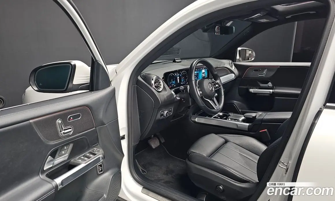Mercedes-Benz GLB-Class 2022 1.9 автомат (гидро), фото 12 Mercedes-Benz GLB-Class 2022 1.9 автомат (гидро), фото 12