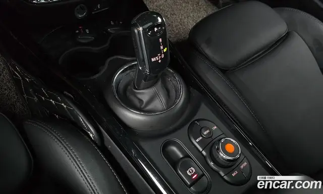 Mini Clubman 2021 1.5 автомат (гидро), миниатюра 12