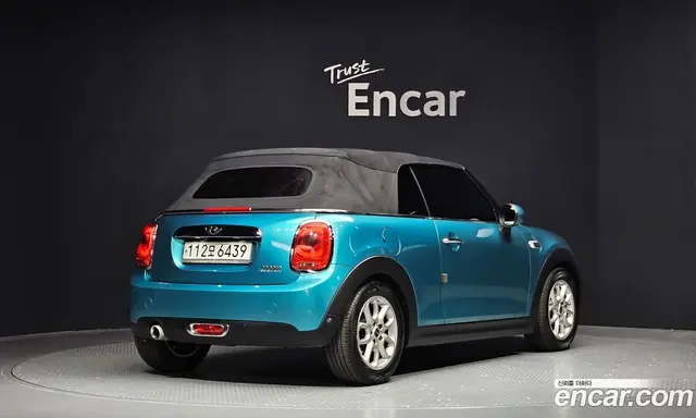 Mini Cooper Convertible 2016 1.5 автомат (гидро), миниатюра 2 Mini Cooper Convertible 2016 1.5 автомат (гидро), миниатюра 2