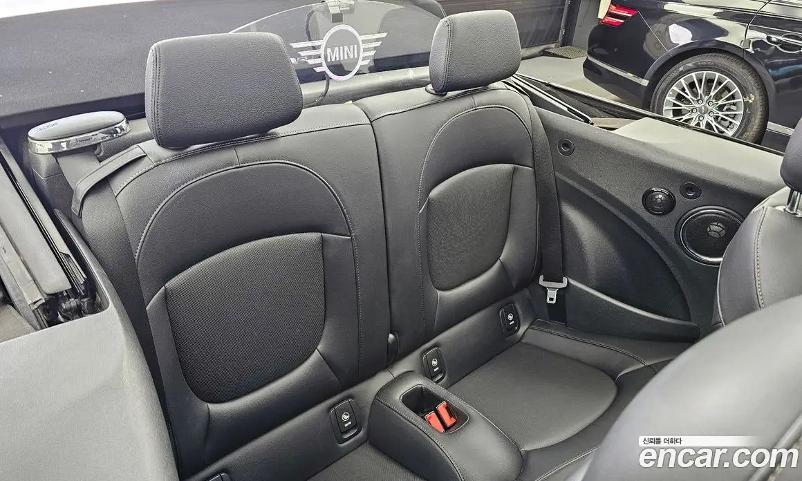Mini Cooper Convertible 2016 1.5 автомат (гидро), фото 12 Mini Cooper Convertible 2016 1.5 автомат (гидро), фото 12