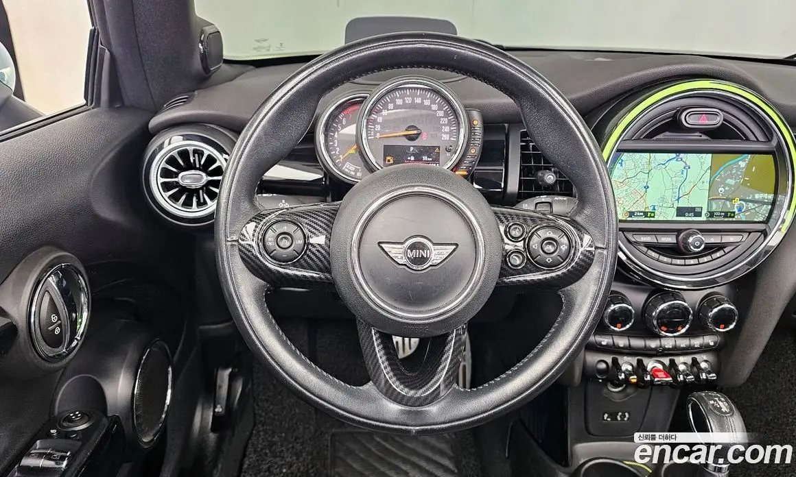 Mini Cooper Convertible 2016 1.5 автомат (гидро), фото 13 Mini Cooper Convertible 2016 1.5 автомат (гидро), фото 13