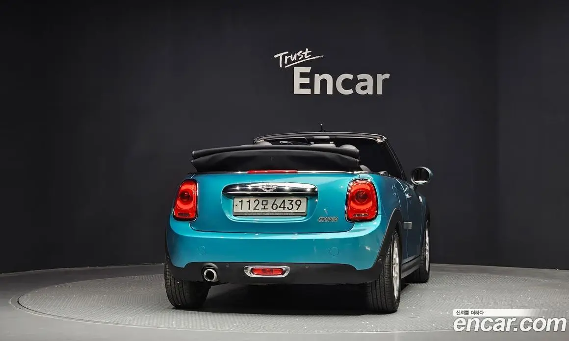 Mini Cooper Convertible 2016 1.5 автомат (гидро), фото 4 Mini Cooper Convertible 2016 1.5 автомат (гидро), фото 4