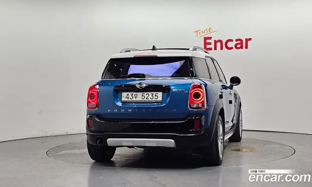 Mini Countryman 2017 2.0 автомат (гидро), миниатюра 4 Mini Countryman 2017 2.0 автомат (гидро), миниатюра 4