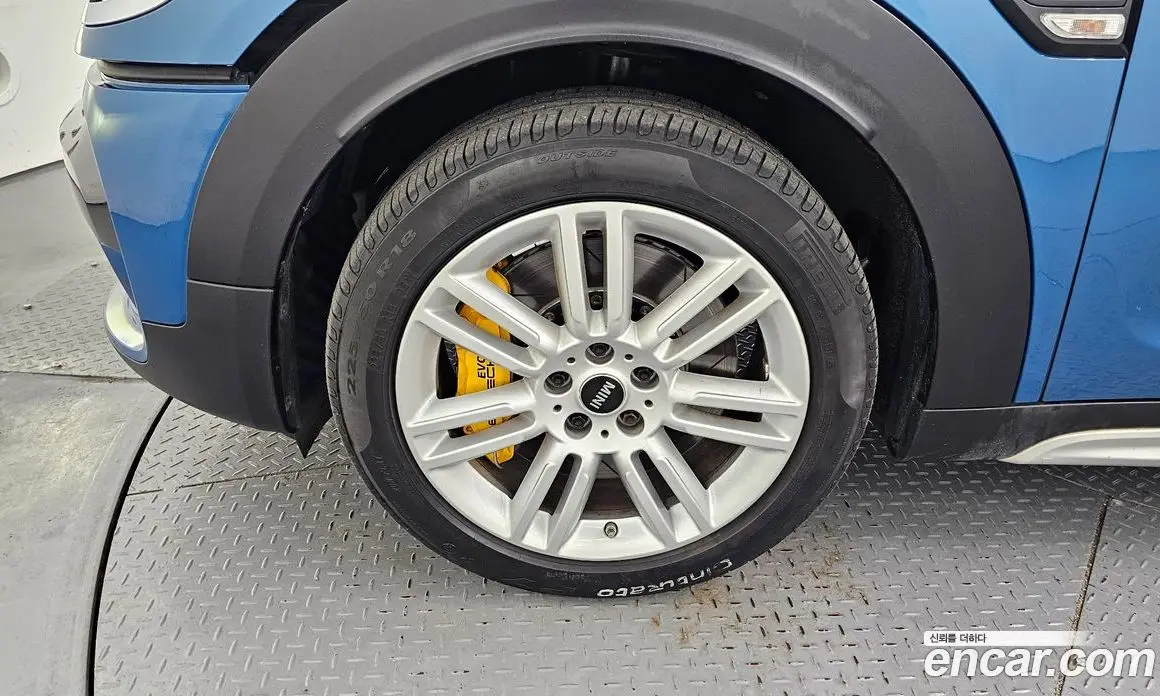 Mini Countryman 2017 2.0 автомат (гидро), фото 5 Mini Countryman 2017 2.0 автомат (гидро), фото 5