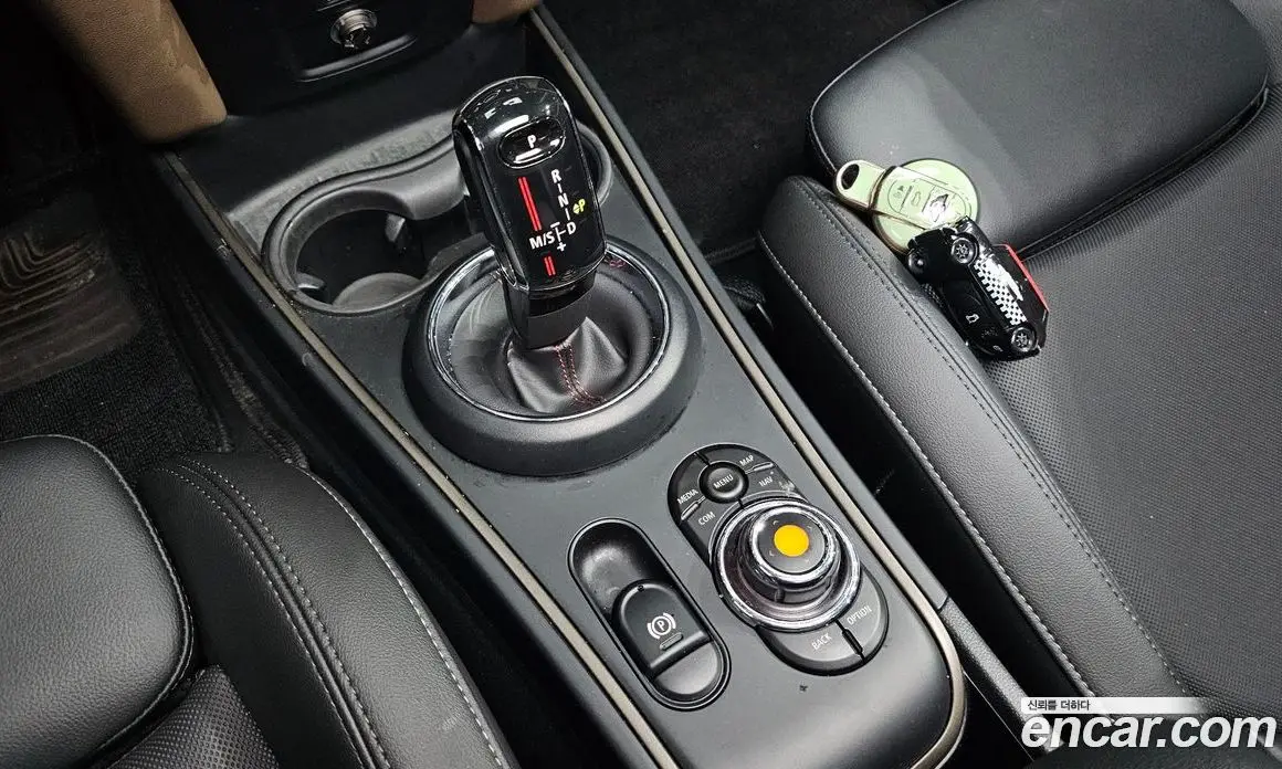 Mini Countryman 2019 2.0 автомат (гидро), фото 12 Mini Countryman 2019 2.0 автомат (гидро), фото 12