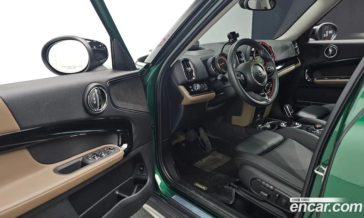 Mini Countryman 2019 2.0 автомат (гидро), фото 17 Mini Countryman 2019 2.0 автомат (гидро), фото 17