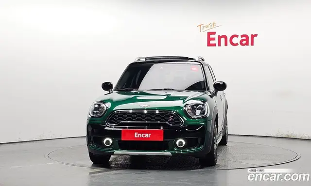 Mini Countryman 2019 2.0 автомат (гидро), миниатюра 3 Mini Countryman 2019 2.0 автомат (гидро), миниатюра 3