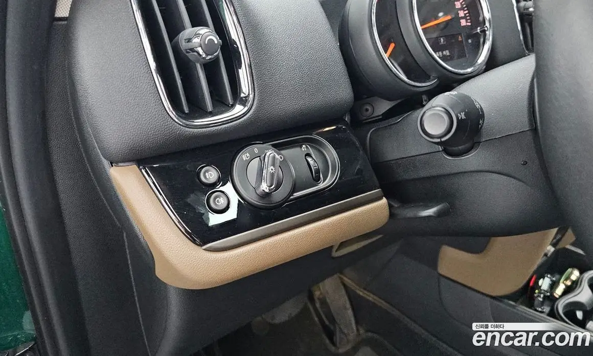 Mini Countryman 2019 2.0 автомат (гидро), фото 24 Mini Countryman 2019 2.0 автомат (гидро), фото 24