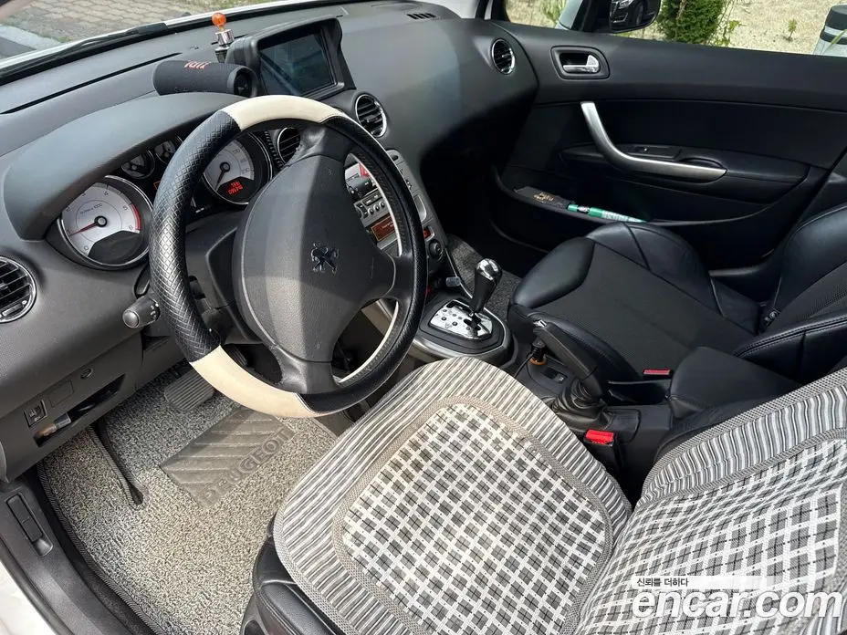 Peugeot 308 2009 2.0 автомат (гидро), фото 7