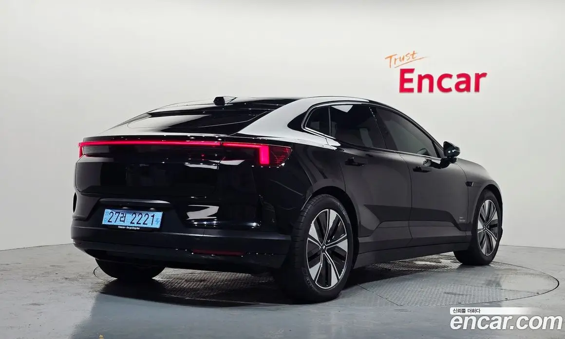 Polestar Polestar 4 2025 0.2 автомат (гидро), фото 2 Polestar Polestar 4 2025 0.2 автомат (гидро), фото 2