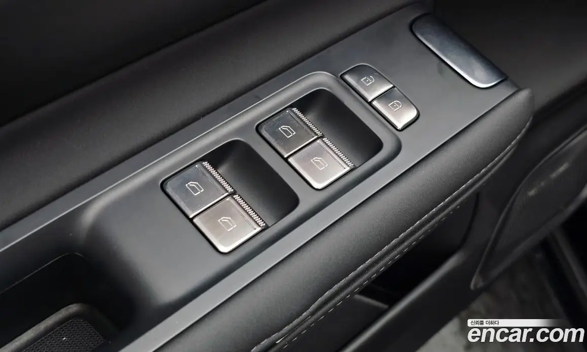Polestar Polestar 4 2025 0.2 автомат (гидро), фото 28 Polestar Polestar 4 2025 0.2 автомат (гидро), фото 28