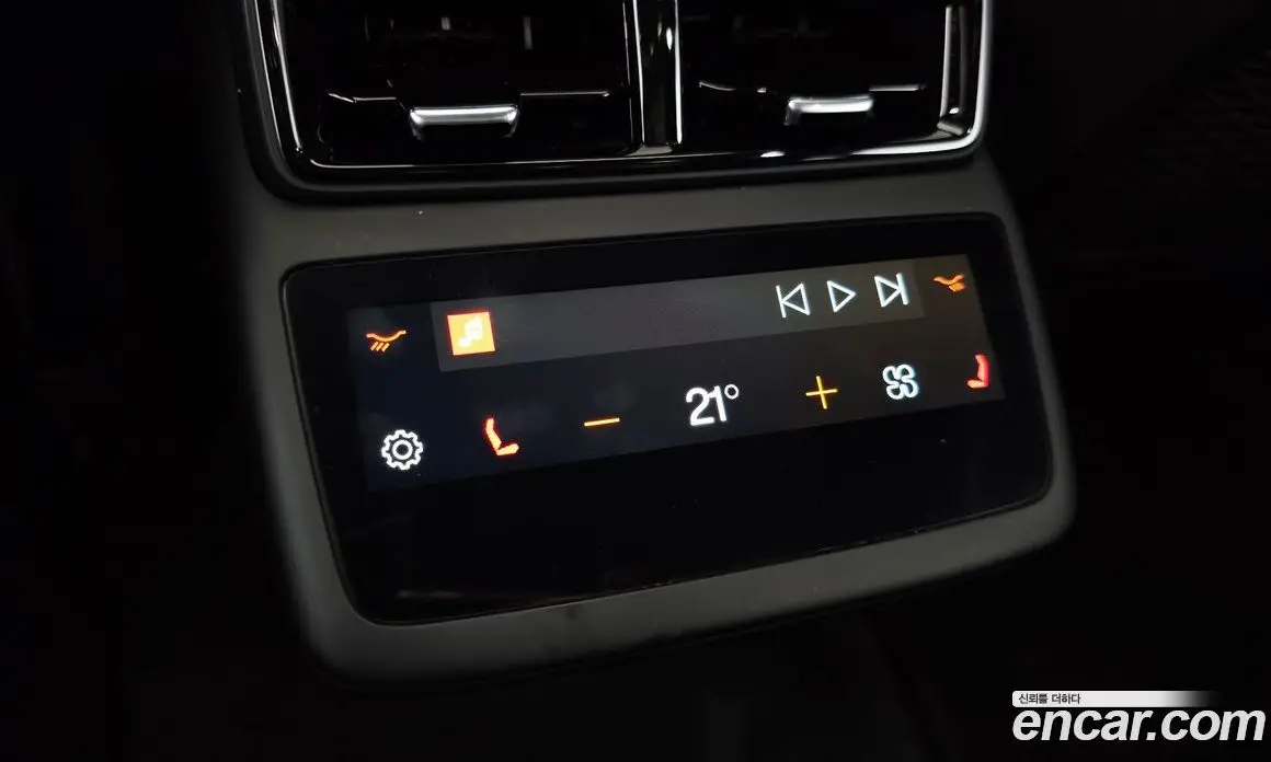 Polestar Polestar 4 2025 0.2 автомат (гидро), фото 30 Polestar Polestar 4 2025 0.2 автомат (гидро), фото 30